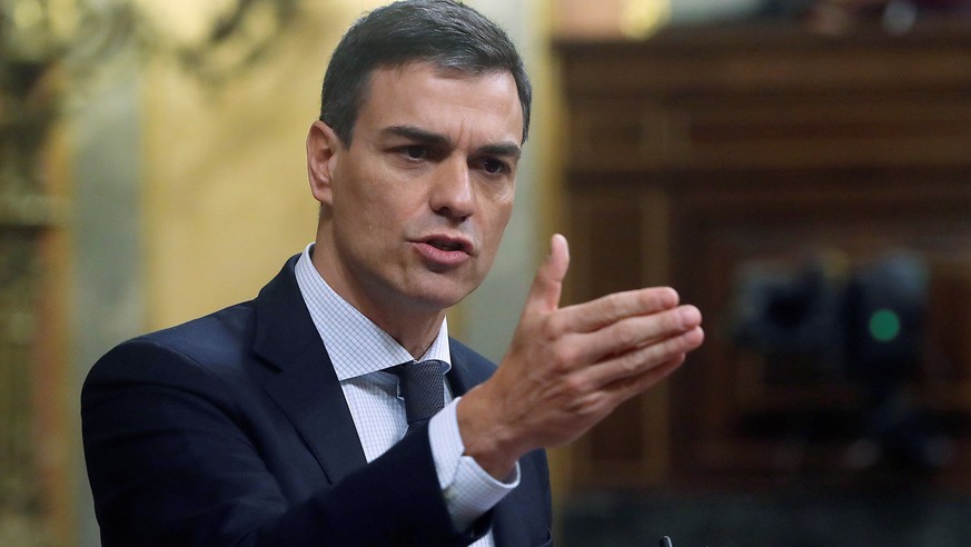 epa06777142 Leader of Spanish Workers' Socialist Party (PSOE), Pedro Sanchez, addresses the Members in Parliament on the second day of the no-confidence motion debate against Spanish Prime Minister Ma ...