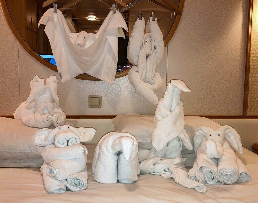 Sogar mit Fledertuch.