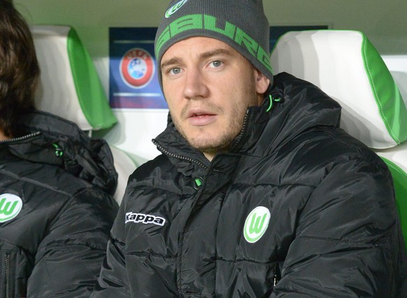 Ein gewohntes Bild: Lord Bendtner auf der Ersatzbank.