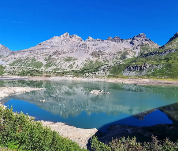 Blick auf die Dents du Midi vom Lac de Salanfe aus.