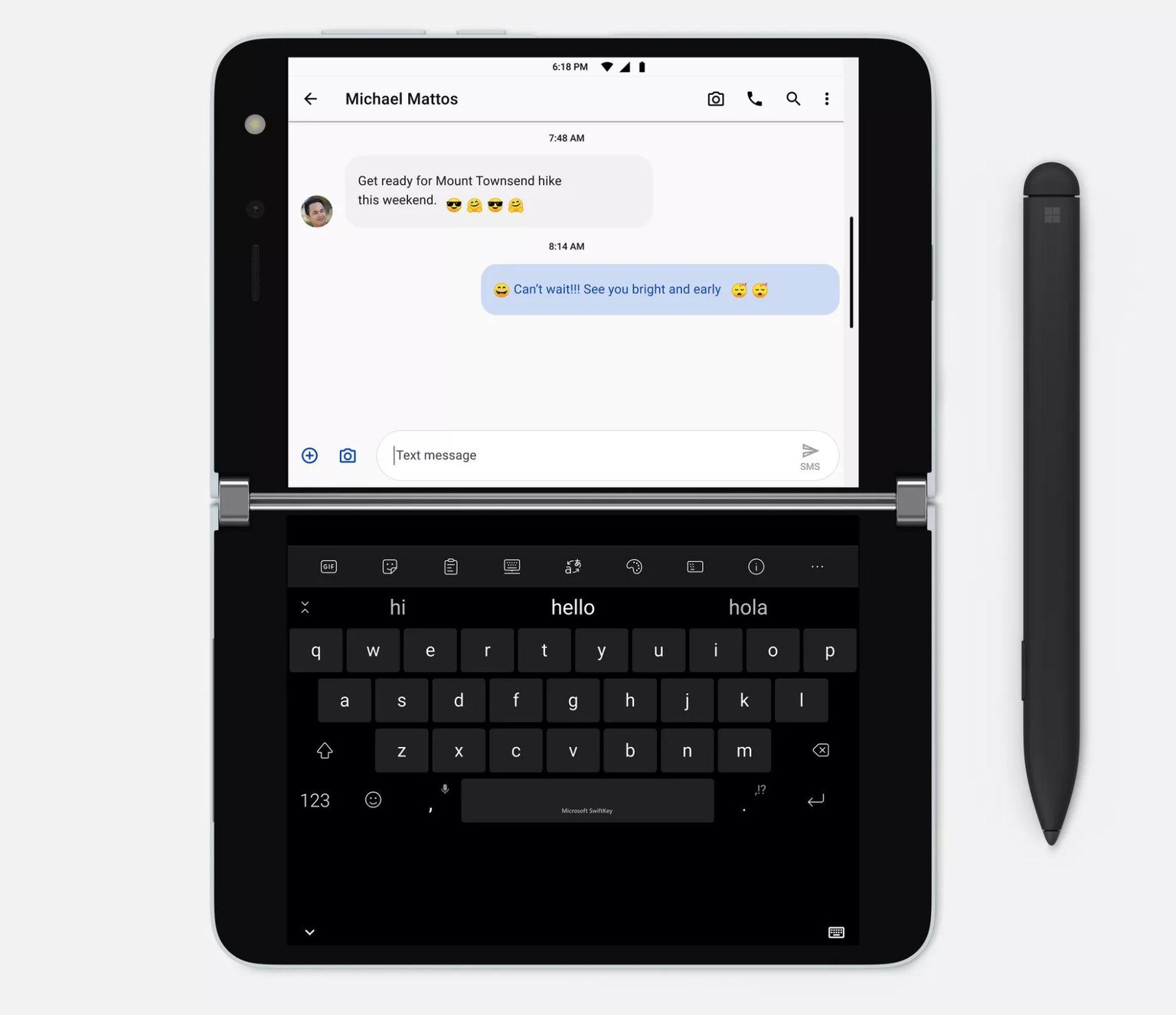 Im Gegensatz zu faltbaren Geräten wie Samsungs Galaxy Fold verwendet das Surface Duo für die beiden Displays echtes Glas. Es unterstützt zudem den Surface Pen.