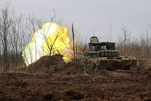 RUSSIA, LUGANSK PEOPLE S REPUBLIC - MARCH 26, 2026: A T-72BM2 tank is seen during combat coordination of tank crews deployed with the West Group of the Russian Armed Forces in the zone of the special  ...