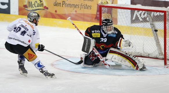 Zangger verwertet den entscheidenden Penalty, Bührer ist geschlagen.