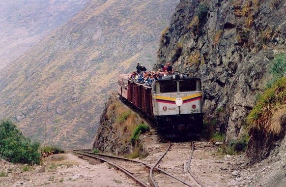 Der preisgekrönte Schweizer Eisenbahn-Fotograf David Gubler erklärt seine 20 besten Fotos
Der „Devils Nose“ in Ecuador hat er sicherlich auch schon gesehen und Fotografiert. Unglaublich wie der sich d ...
