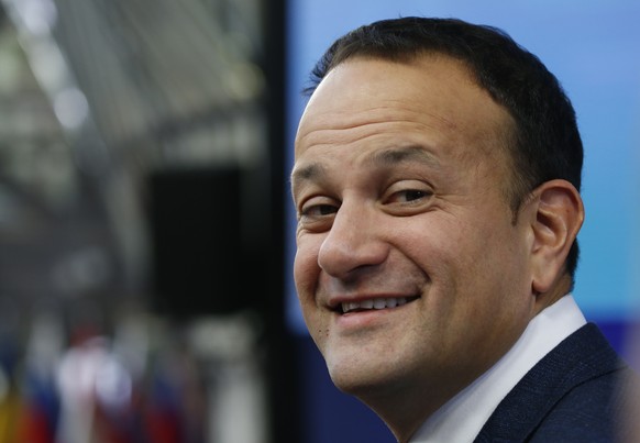 epa07103882 Irish Taoiseach (Prime Minister) Leo Varadkar speaks to media as he arrives for the Asem 12, Asia-Europe Meeting in Brussels, Belgium, 19 October 2018. Heads of state and governments from  ...