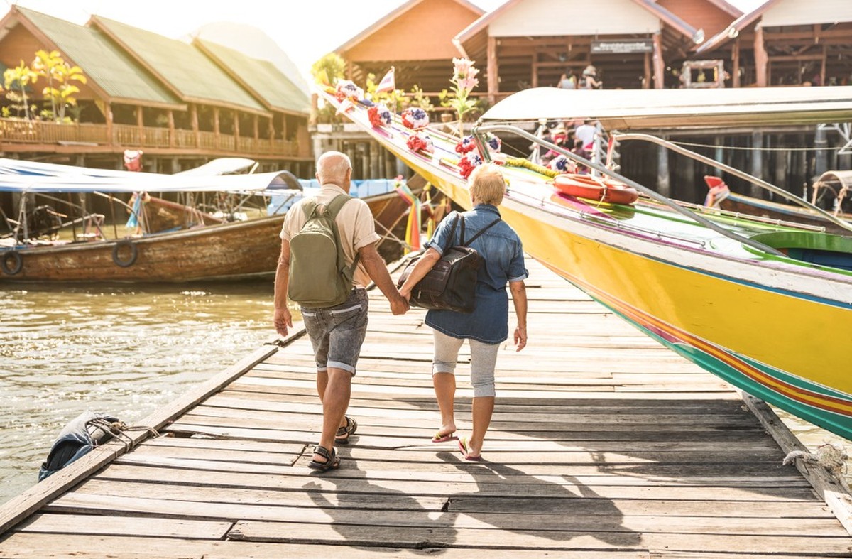 Rentner pensioner pensioners Thailand Thai