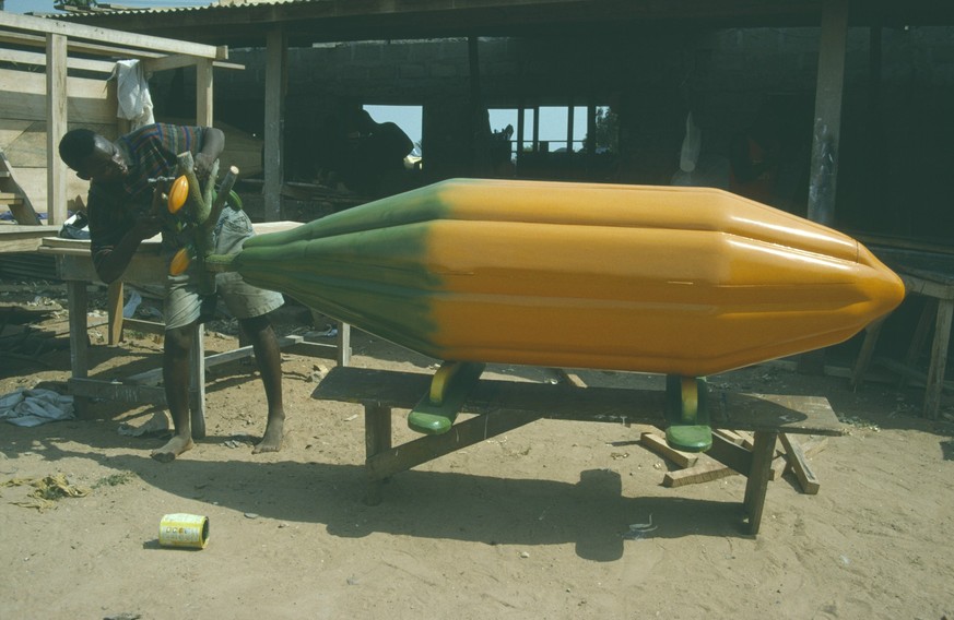 ghana, south, nungua, craftsman painting oil tanker shaped coffin for driver peter borkety kuwono following tradition of decorating coffin to reflect the life of the deceased. Nungua South GHANA EDITO ...