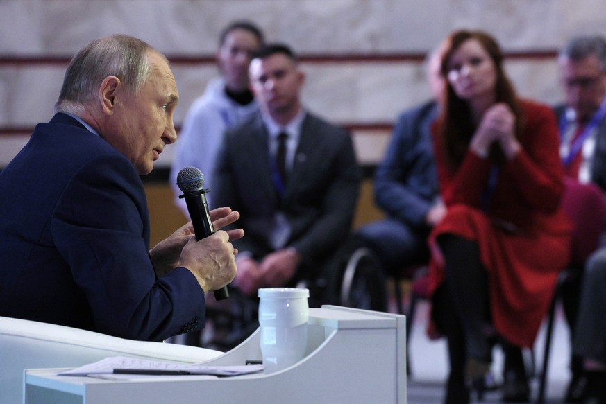 epa10956070 Russian President Vladimir Putin speaks during a meeting with members of the new Russian Civic Chamber at the Central Museum of the Great Patriotic War in Moscow, Russia, 03 November 2023. ...