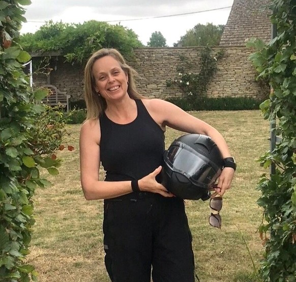 Julie Hannan, psychologist and author of "The Midlife Handbook". 

https://www.bps.org.uk/psychologist/standing-midlife-threshold