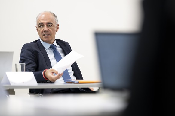 Staatsrat (VS) Christophe Darbellay spricht waehrend einer Medienkonferenz der Regierungskonferenz der Gebirgskantone zur Abstimmung ueber die Abschaffung des Eigenmietwerts, am Freitag, 5. September  ...