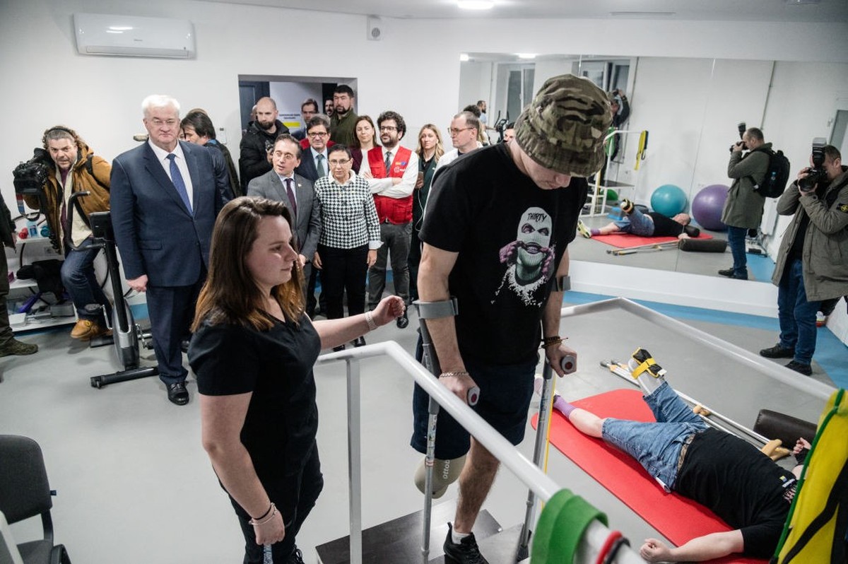 LVIV, UKRAINE - JANUARY 28: Ukrainian veterans with leg amputations perform exercises in a gym at the Lviv Regional Hospital, where Ukrainian military personnel undergoing treatment and rehabilitation ...