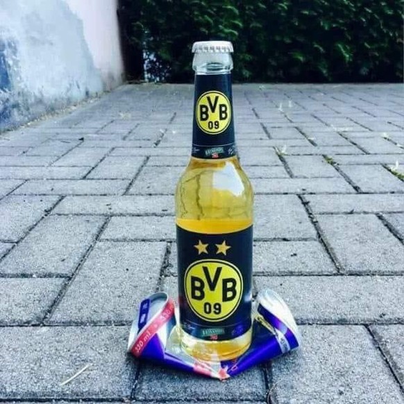 Wichtiger BVB-Sieg gegen Leipzig macht Bayern zum Sofa-Meister\nSymbolbild ....