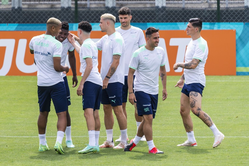 epa09298537 Players of Switzerland attend their team&#039;s training session at the Tre Fontane sports centre in Rome, Italy, 24 June 2021. Switzerland will face France in their UEFA EURO 2020 round o ...