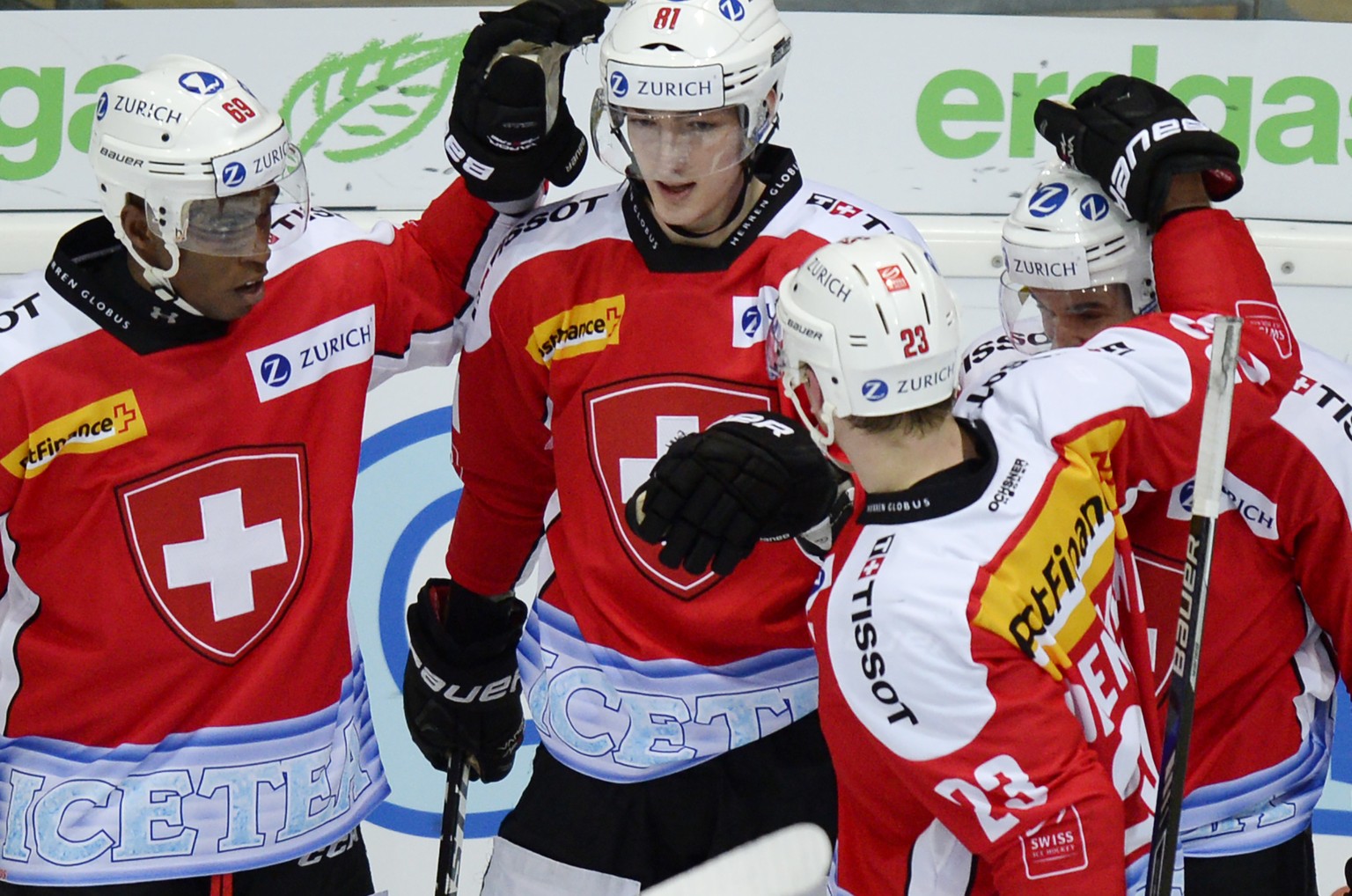 Fabrice Herzog trifft bei seinem Debüt für die Hockey-Nati.