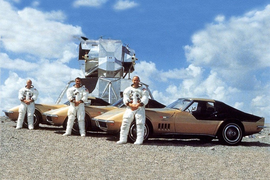 Apollo 12 Crew with their personalised Chevrolet Corvettes 1969 
https://www.corvetteblogger.com/images/content/2018-2/052618_7.jpg