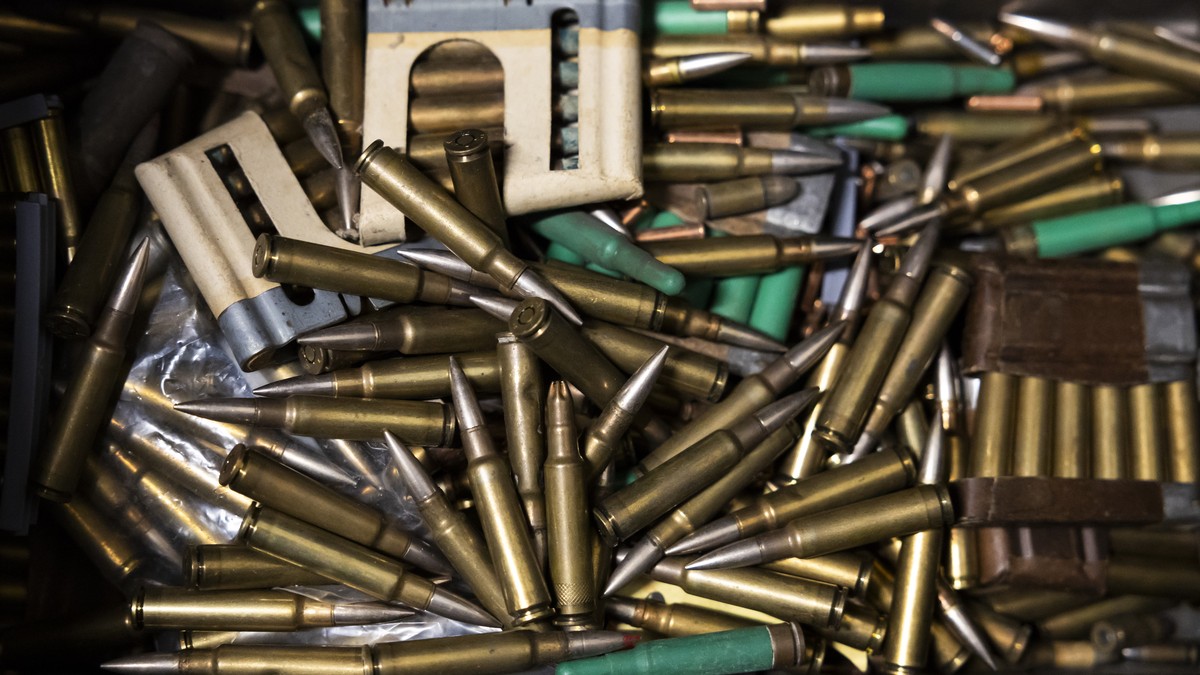 Nach-Femizid-gab-die-Armee-keine-Taschenmunition-mehr-ab-das-k-nnte-jetzt-ndern