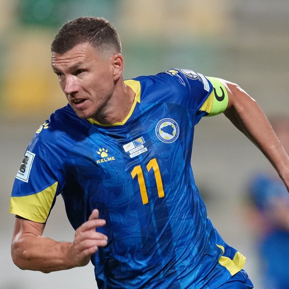 FILE - Bosnia-Herzegovina's Edin Dzeko during a World Cup 2026 group H qualifying soccer match between Cyprus and Bosnia-Herzegovina at AEK Arena in Larnaca, Cyprus, on Thursday, Oct. 9, 2025. (A ...