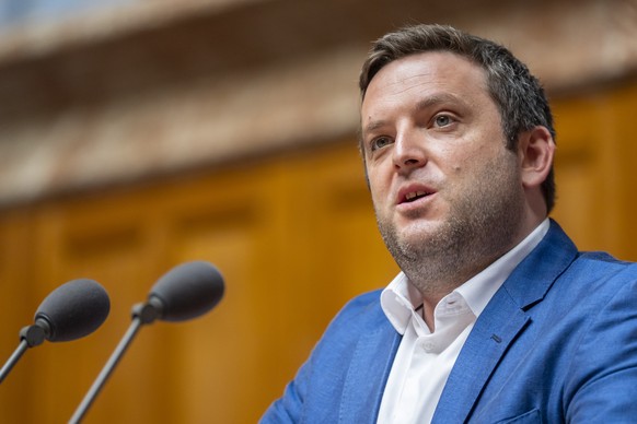 Jon Pult, SP-GR, spricht an der Sommersession der Eidgenoessischen Raete, am Montag, 2. Juni 2025 im Nationalrat in Bern. (KEYSTONE/Til Buergy)