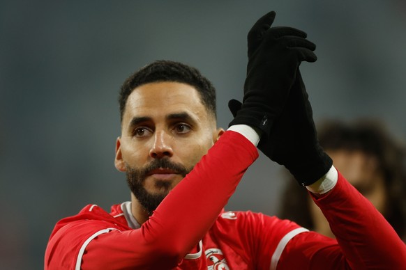 Tunisia's Dylan Bronn claps after the international friendly soccer match between Brazil and Tunisia in Villeneuve-d'Ascq, outside Lille, France, Tuesday, Nov. 18, 2025. (AP Photo/Jean-Franc ...