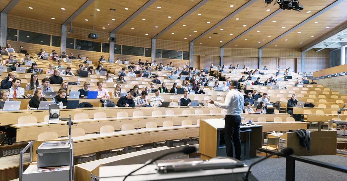 In-der-Schweiz-gibt-es-neu-Bildungstitel-Professional-Bachelor-