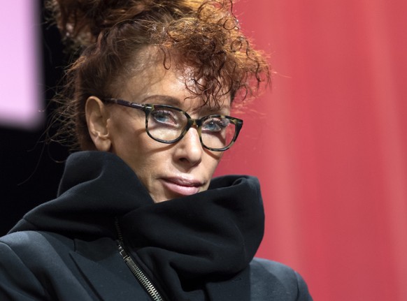 Die in Zürich lebende Autorin Sibylle Berg wird für ihr Gesamtwerk mit dem Grand Prix Literatur 2020 ausgezeichnet.