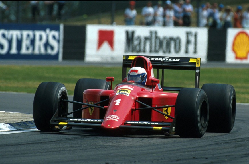 Race winner Alain ProstFRA, Ferrari 641..British GP, Silverstone, England, 15 July 1990 Copyright: xSuttonxMotorsportsx