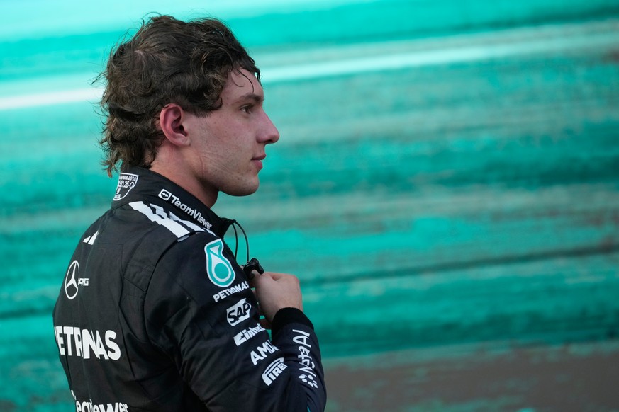 Mercedes driver Andrea Kimi Antonelli of Italy arrives in the pit-lane after the Formula One Azerbaijan Grand Prix auto race in Baku, Azerbaijan, Saturday, Sept. 26, 2026. (AP Photo/Pavel Bednyakov)
A ...