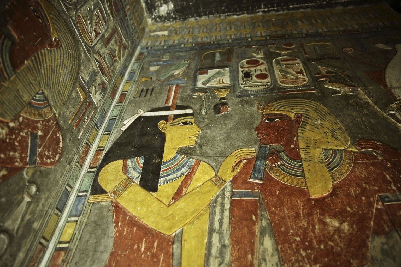 Carvings are seen on a wall at the Horemheb tomb in the Valley of the Kings in Luxor, Egypt, Tuesday, Sept. 29, 2015. Egypt&#039;s antiquities minister said King Tut&#039;s tomb may contain hidden cha ...