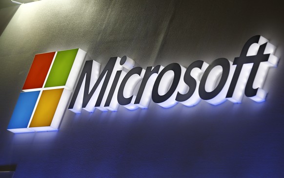 epa08560746 (FILE) - The Microsoft Windows logo at the COMPUTEX, the largest computer show in Asia, in Taipei, Taiwan, 31 May 2016 (reissued 22 July 2020). Microsoft is to release their fiscal year 20 ...