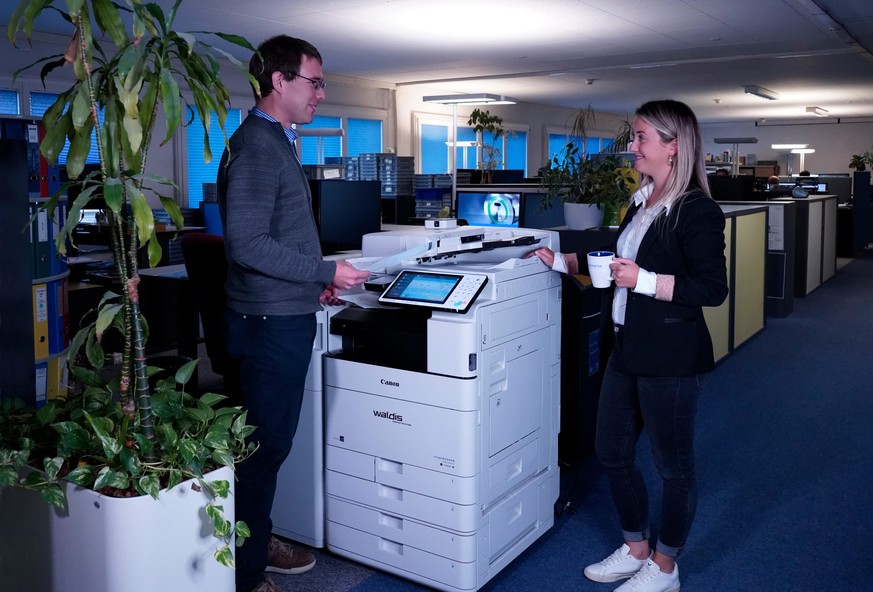 Nachtschicht im Büro.