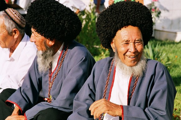 turkmenische männer