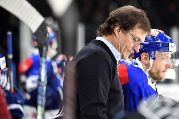 Der Zuercher Trainer Arno del Curto beim Eishockeyspiel der National League ZSC Lions gegen den 
Geneve-Servette HC im Zuercher Hallenstadion am Dienstag, 12. Februar 2019. (KEYSTONE /Walter Bieri)