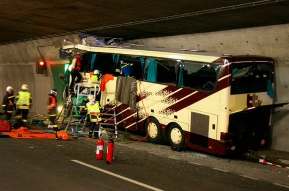 Beim Unglück in Siders sterben 2012 28 Menschen.