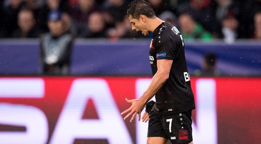 epa05591131 Leverkusen&#039;s Javier Hernandez reacts during the UEFA Champions League Group E soccer match between Bayer Leverkusen and Tottenham Hotspur at BayArena, Leverkusen, Germany, 18 October  ...