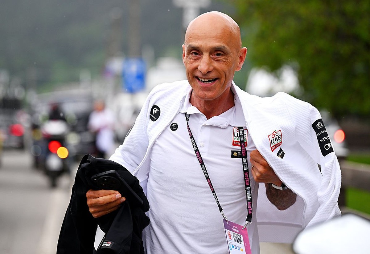 BORMIO, ITALY - MAY 28: Mauro Gianetti of Italy Team Principal &amp; CEO of UAE Team Emirates - XRG during the 108th Giro d'Italia 2025, Stage 17 a 155km stage from San Michele all'Adige to  ...