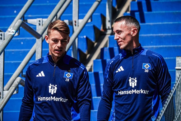 Miro Muheim Hamburger SV, 28, Silvan Hefti Hamburger SV, 30 GER, Training Hamburger SV, Fussball, 2. Bundesliga, Saison 2024/2025, 05.08.2024 GER, Training Hamburger SV, Fussball, 2. Bundesliga, Saiso ...