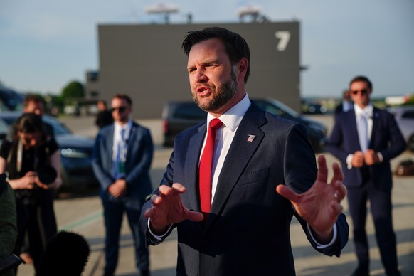 KEYPIX - U.S. Vice President JD Vance speaks to members of the media before boarding Air Force Two at Emmen Military Air Base, Emmen, Switzerland, Monday, June 22, 2026, after the U.S. and Iran held h ...