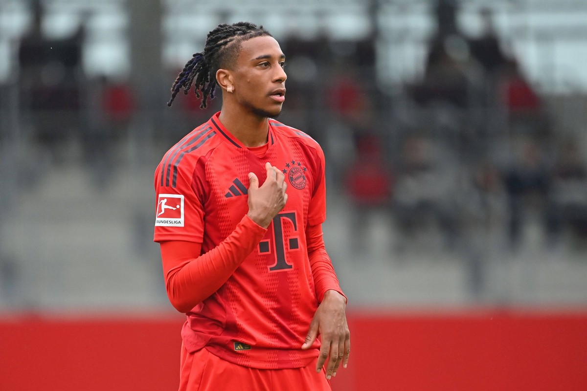 Michael OLISE Bayern Muenchen, Aktion,Einzelbild,angeschnittenes Einzelmotiv,Halbfigur,halbe Figur. Fussball Testspiel FC Bayern Muenchen -Grasshoppers Zuerich 4-0 am 20.08.2024, FC Bayern Campus, Fus ...