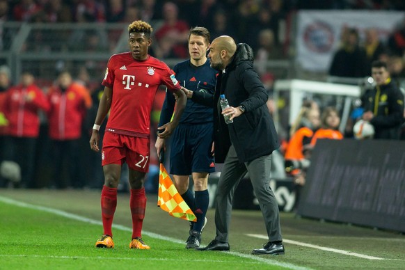 Dortmund Trainer Pep Guardiola (FC Bayern Muenchen) im Gespraech mit David Alaba (FC Bayern Muenchen 27) beim Fuﬂball Bundesliga-Spiel zwischen Borussia Dortmund und dem FC Bayern Muenchen am 05.03.20 ...