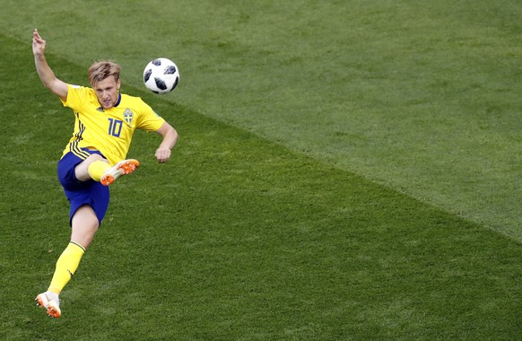 Sweden&#039;s Emil Forsberg kicks the ball during the group F match between Mexico and Sweden, at the 2018 soccer World Cup in the Yekaterinburg Arena in Yekaterinburg , Russia, Wednesday, June 27, 20 ...