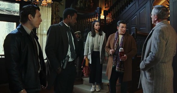 Daniel Craig, Chris Evans, Noah Segan, Ana de Armas, and LaKeith Stanfield in Knives Out: Mord ist Familiensache (2019)
