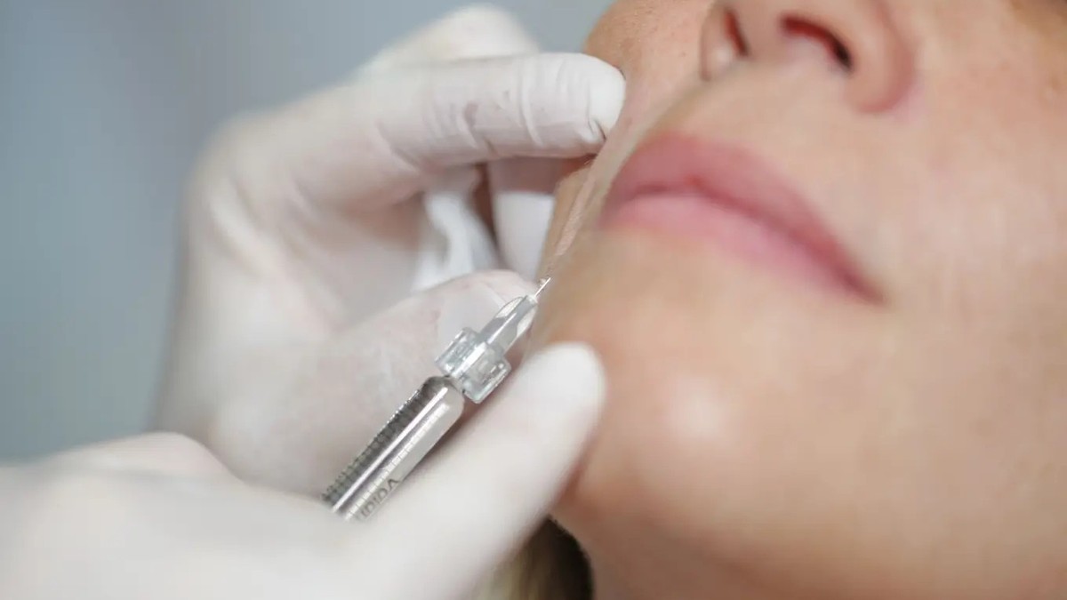 Pfleger-gab-sich-als-Arzt-aus-Nun-steht-er-wegen-Botox-Behandlungen-vor-Z-rcher-Gericht