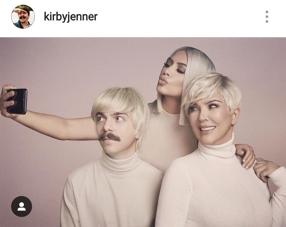 Dieser Mann schmuggelt sich mit Photoshop auf Promi-Bilder
Kirbyjenner ist auch grosses Kino. ЁЯШВЁЯШВ