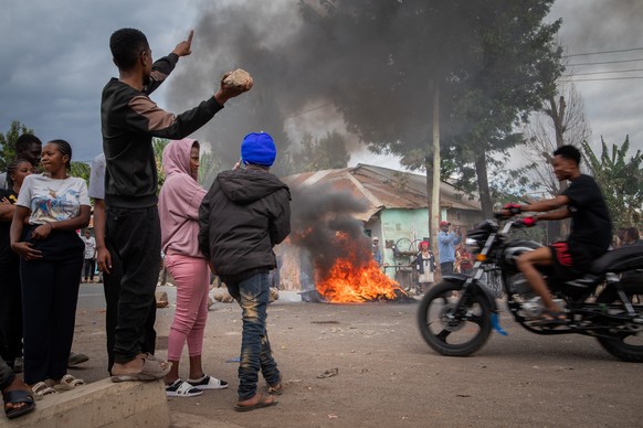 KEYPIX - People protest in the streets of Arusha, Tanzania, on election day Wednesday, Oct. 29, 2025. (AP Photo)