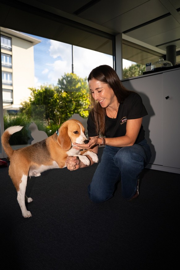 Belinda Bencic zu Besuch bei Nestlé.
