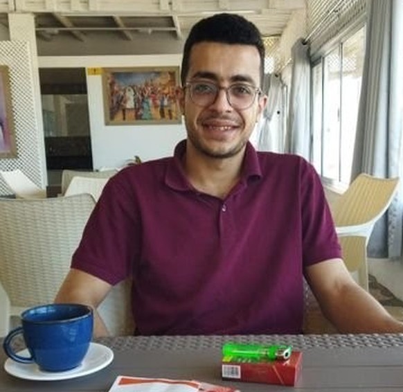 Hamza Howidy (26) from Gaza City.  The accountant fled to Greece via Egypt in August and is requesting asylum there.