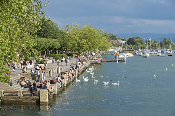 Bildnummer: 58459966 Datum: 08.07.2012 Copyright: imago/imagebroker
Z�richsee, Utoquai, Z�rich, Schweiz, Europa Reisen x0x xkg 2012 quer am au�en Au�enaufnahme aussen Aussenaufnahme Aussenaufnahmen b ...