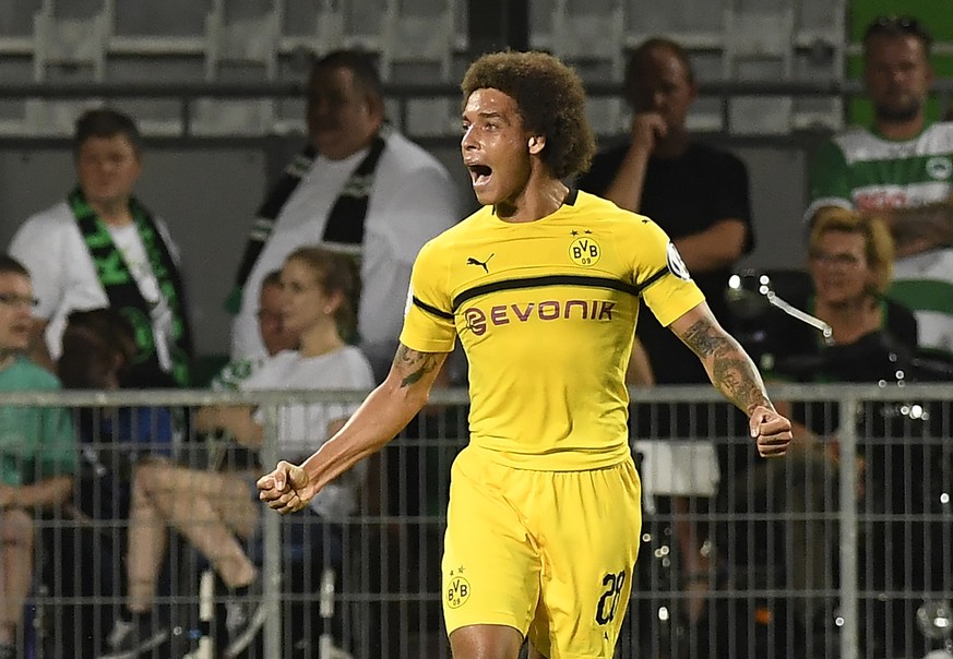 epa06960924 Dortmund&#039;s Axel Witsel celebrates after scoring the 1-1 equalizer during the German DFB Cup 1st Round soccer match between SpVgg Greuther Fuerth and Borussia Dortmund in Fuerth, Germa ...