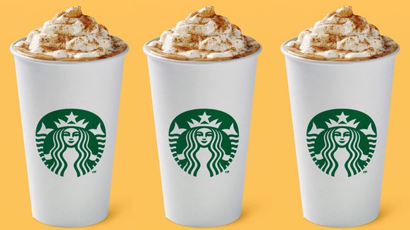 pumpkin spice latte starbucks kaffee dessert essen food trinken kalorien USA herbst halloween http://www.chewboom.com/2017/09/01/the-pumpkin-spice-latte-has-arrived-at-starbucks-for-2017/
