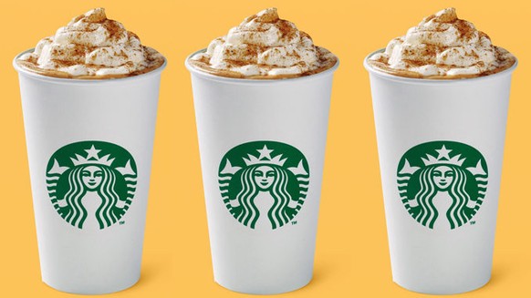 pumpkin spice latte starbucks kaffee dessert essen food trinken kalorien USA herbst halloween http://www.chewboom.com/2017/09/01/the-pumpkin-spice-latte-has-arrived-at-starbucks-for-2017/